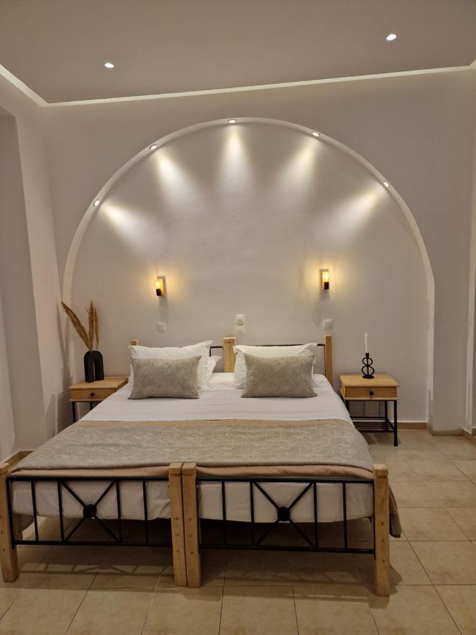 Amerisa Suites & Villa Фира Екстериор снимка