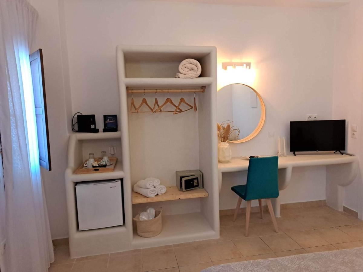 Amerisa Suites & Villa Фира Екстериор снимка