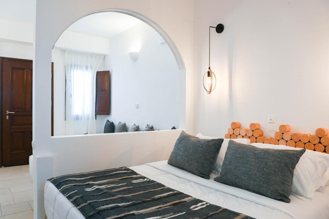 Amerisa Suites & Villa Фира Екстериор снимка