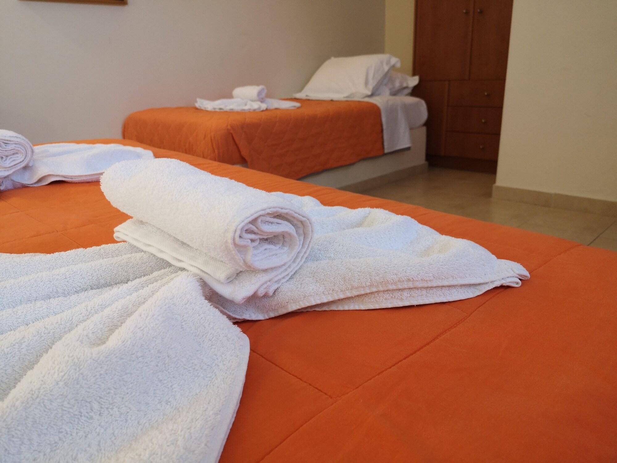 Amerisa Suites & Villa Фира Екстериор снимка