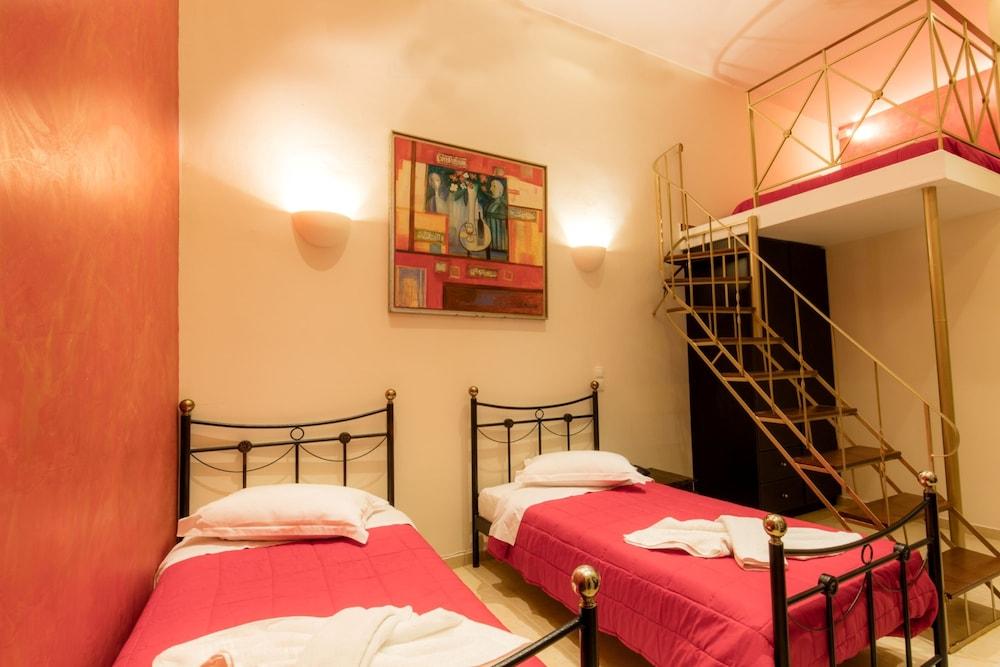 Amerisa Suites & Villa Фира Екстериор снимка