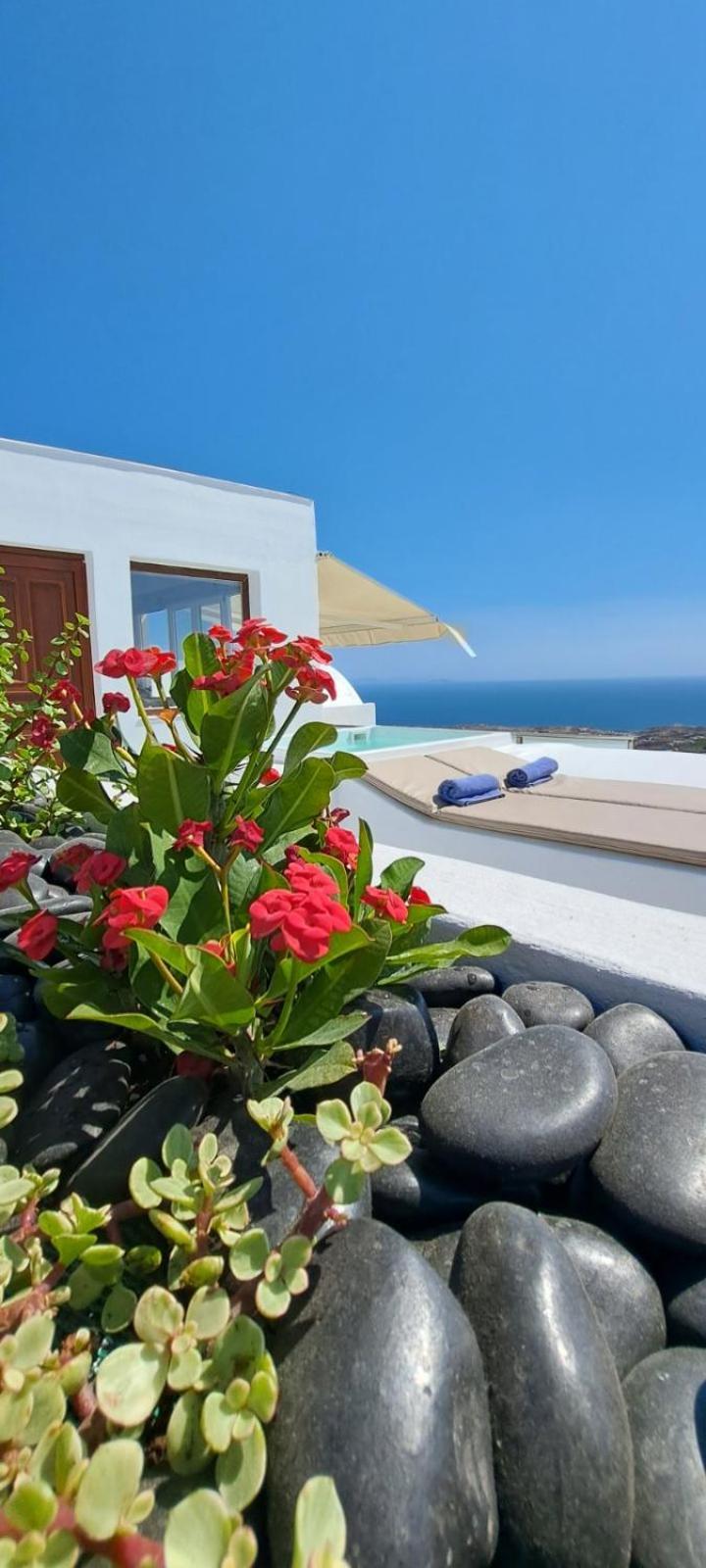 Amerisa Suites & Villa Фира Екстериор снимка