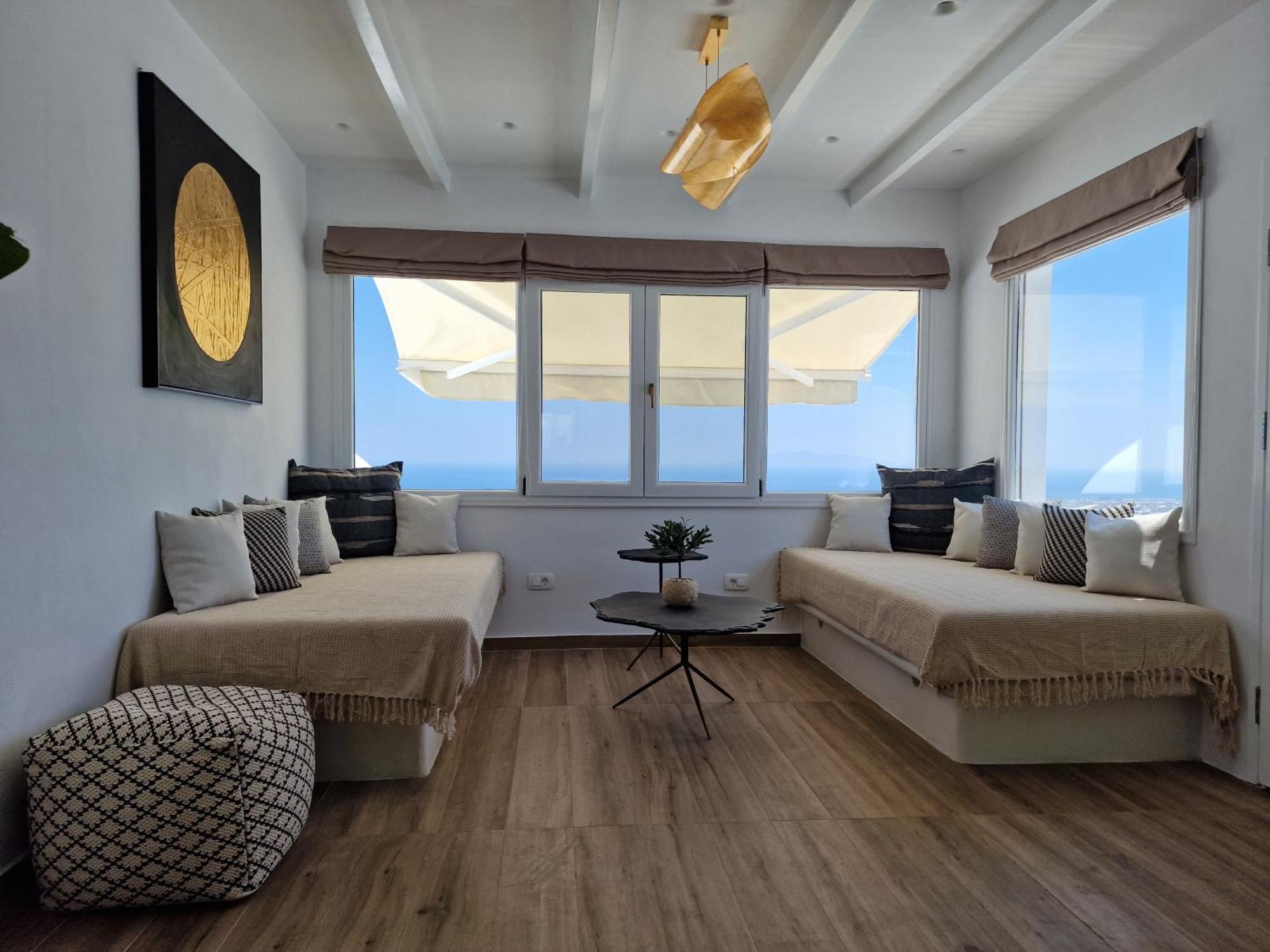 Amerisa Suites & Villa Фира Екстериор снимка