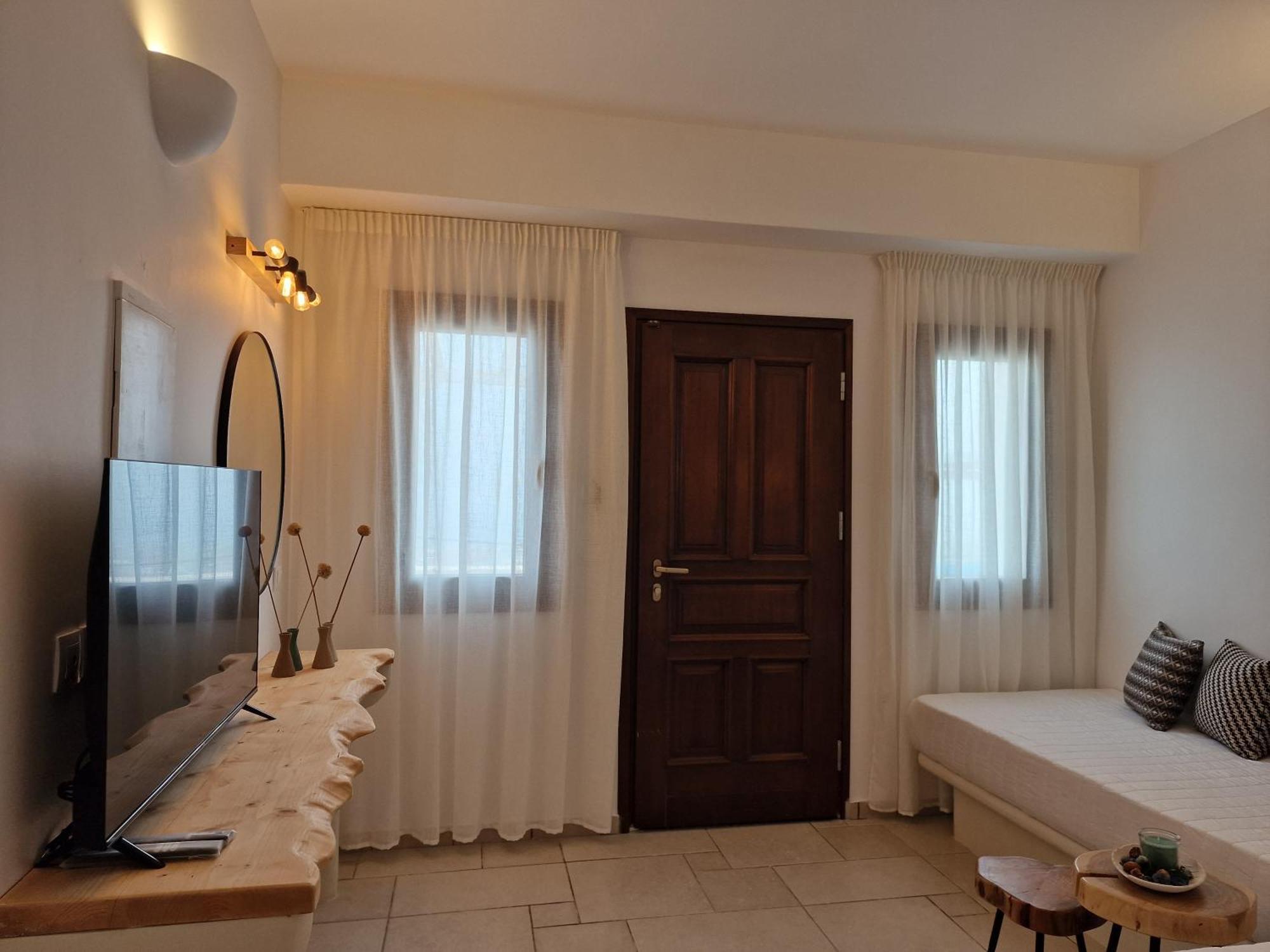 Amerisa Suites & Villa Фира Стая снимка